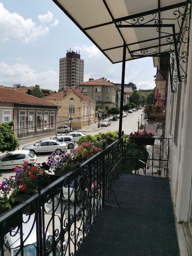 Къща За Гости Дарая Weliko Tarnowo Exterior foto
